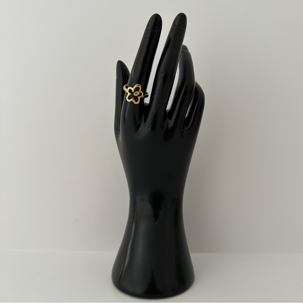 Gold Flower Ring - Picture 2 of 4